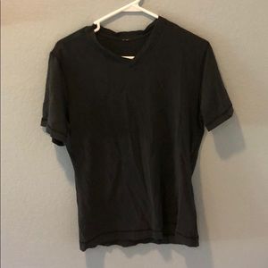 Lululemon T-Shirt